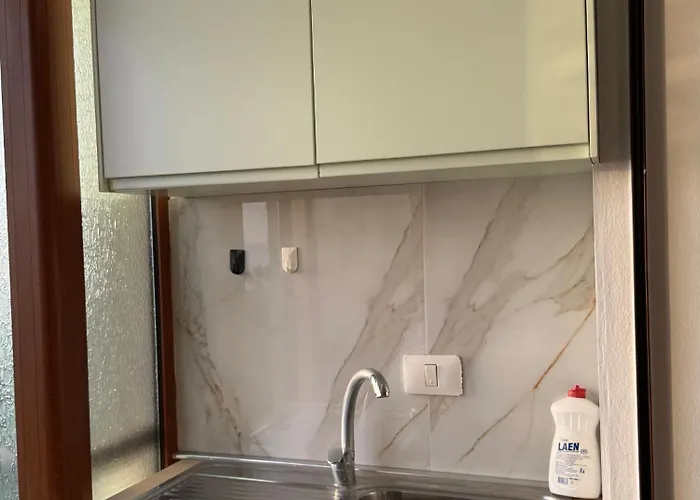 アパート Seaview Golemi